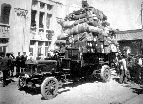 Vehículo para el transporte de equipajes de los inmigrantes, 1914. (Dirección Nacional de Migraciones)